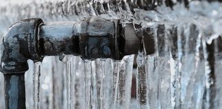 Замерз водопровод в доме