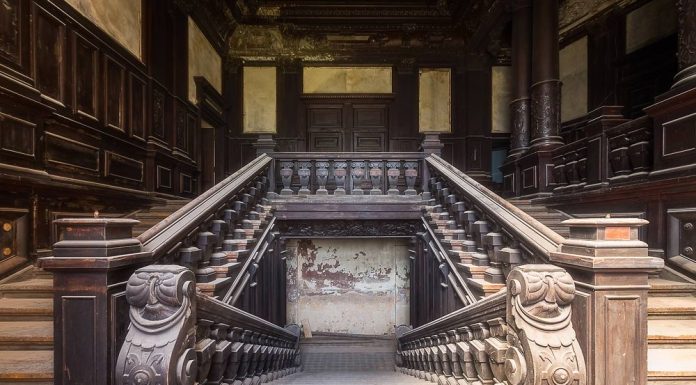 Как защитить лестницу во время ремонта и строительства