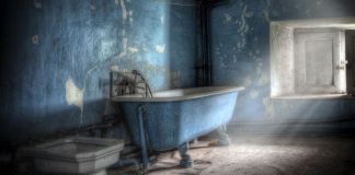 Старая ванна