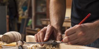 Ручная обработка древесины